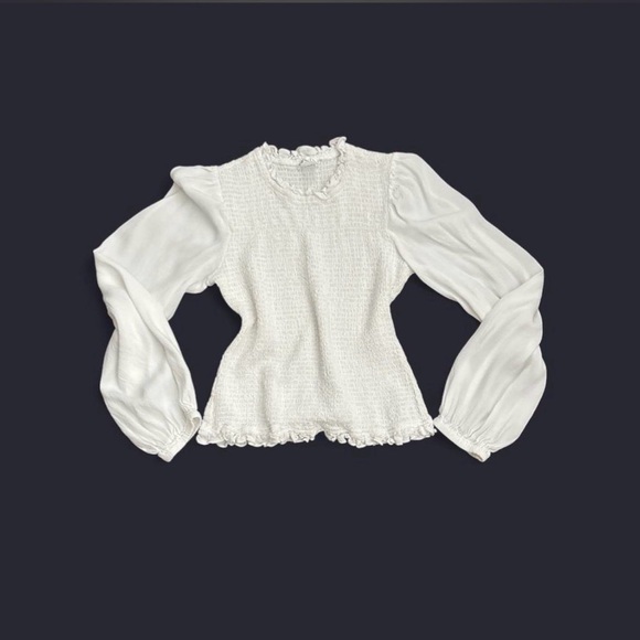 VENUS Tops - VENUS White Textured Blouse